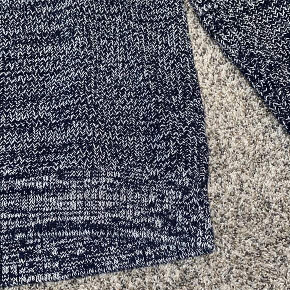 Men’s AE Sweater - Picture 5 of 6